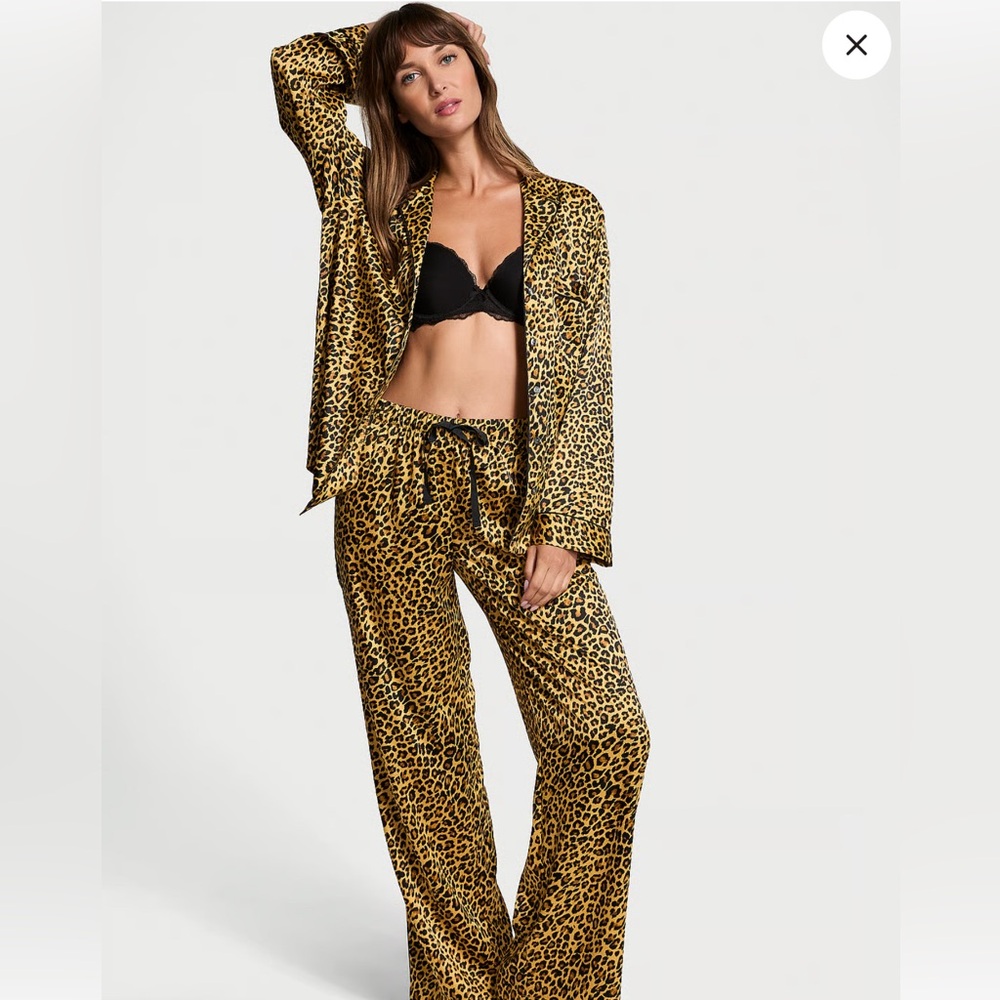 VICTORIA'S SECRET - Satin Long Pajama Set - (New Glam Leo) - Picture 2 of 3